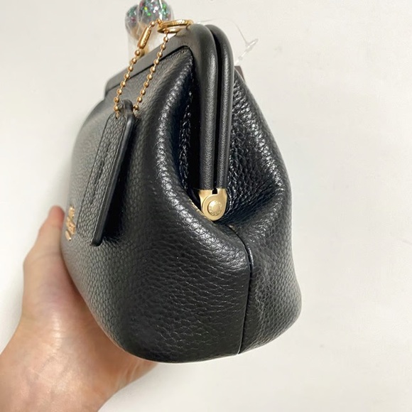 Coach Black Leather Women's Bag - Picture 3 of 6